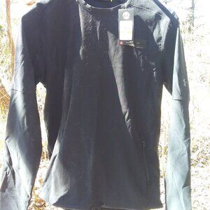 Under Armour m3ns sport shirt